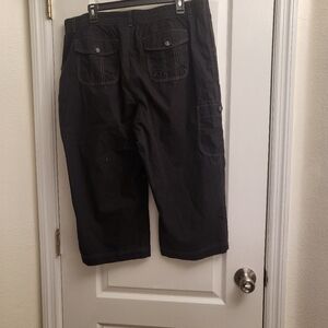 St.‎ John's Bay Women's Black Cargo Pants